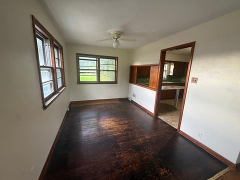 Tiny photo for 618 N Oplaine Road, Gurnee, IL 60031 (MLS # 12781870)