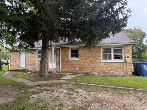 Tiny photo for 618 N Oplaine Road, Gurnee, IL 60031 (MLS # 12781870)