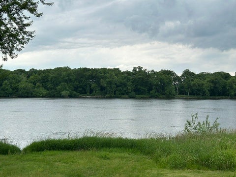 Tiny photo for 1847 Lakewood Drive, Wilmington, IL 60481 (MLS # 12669870)
