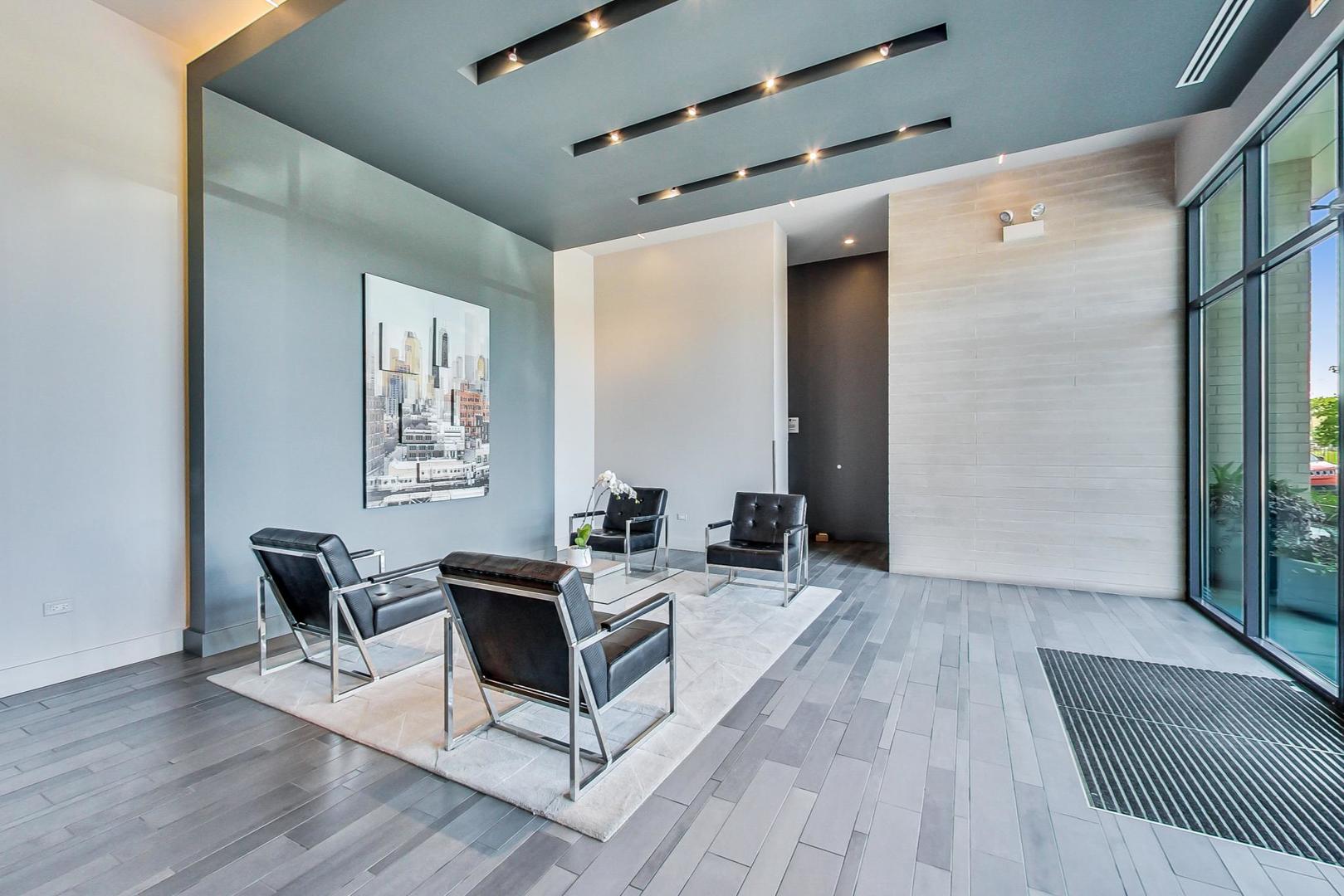 367 W Locust Street 202