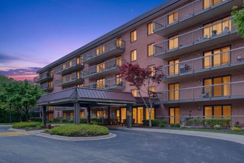 Photo of 6443 Clarendon Hills Road #305A, Willowbrook, IL 60527 (MLS # 12639273)