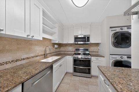 Tiny photo for 6443 Clarendon Hills Road #305A, Willowbrook, IL 60527 (MLS # 12639273)