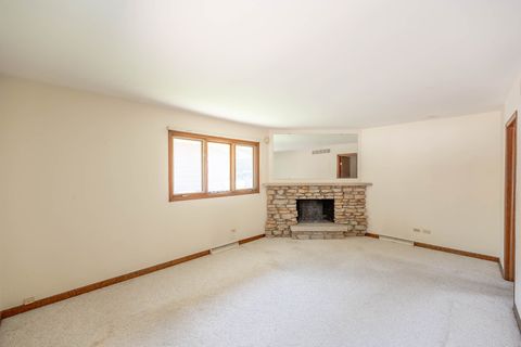Tiny photo for 815 Ruth Drive, Elgin, IL 60123 (MLS # 12701148)