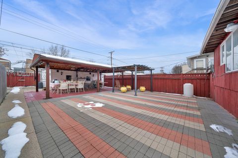 Tiny photo for 3520 Ridgeland Avenue, Berwyn, IL 60402 (MLS # 12622217)