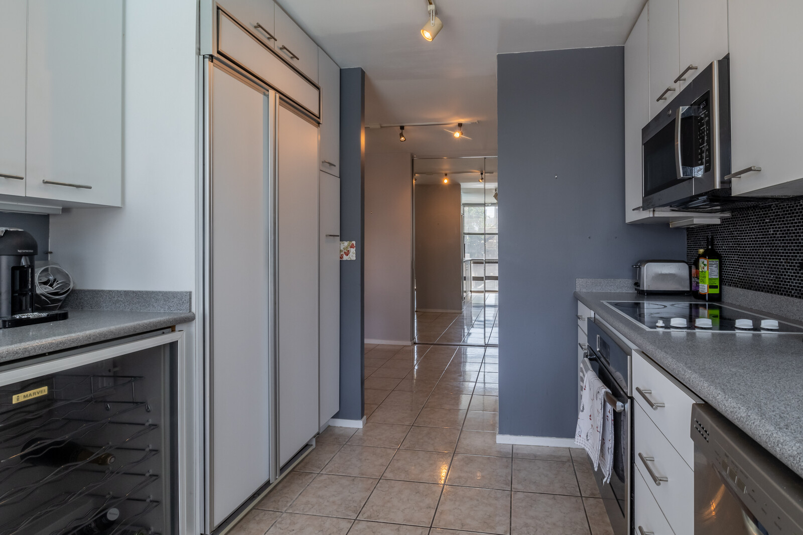 1660 N La Salle Drive 302