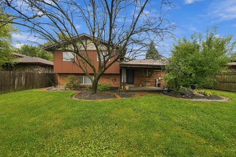 Tiny photo for 17958 State Line Avenue, Lansing, IL 60438 (MLS # 12730900)