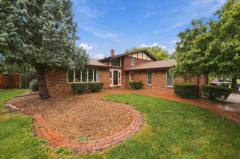 Photo of 17958 State Line Avenue, Lansing, IL 60438 (MLS # 12730900)