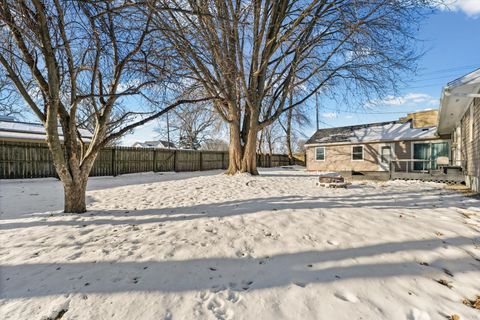 Tiny photo for 424 S Main Street, Farmer City, IL 61842 (MLS # 12491088)