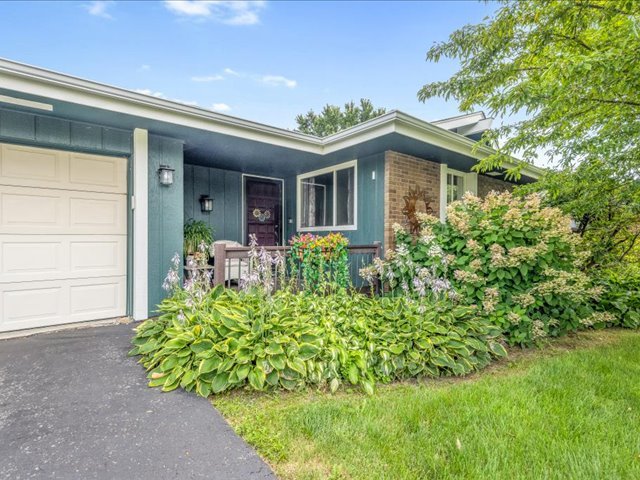 8049 Royal Oaks Road