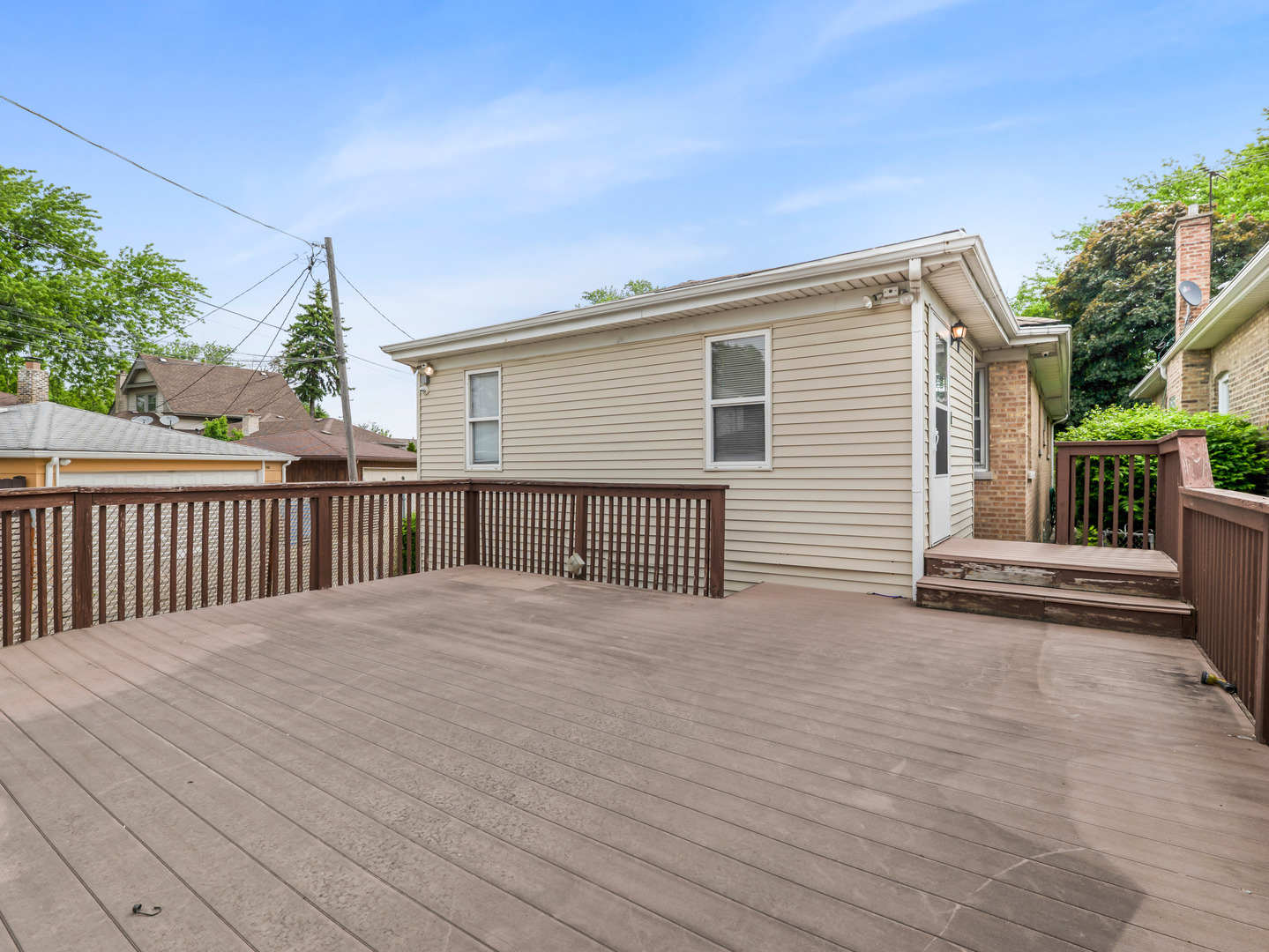 3860 N Oketo Avenue