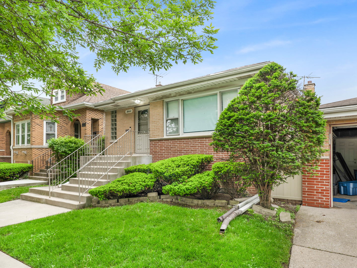 3860 N Oketo Avenue