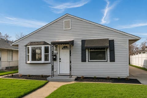 Photo of 15332 Dante Avenue, Dolton, IL 60419 (MLS # 12720434)