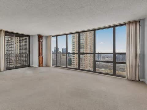Tiny photo for 10 E ONTARIO Street #4304, Chicago, IL 60611 (MLS # 12740105)