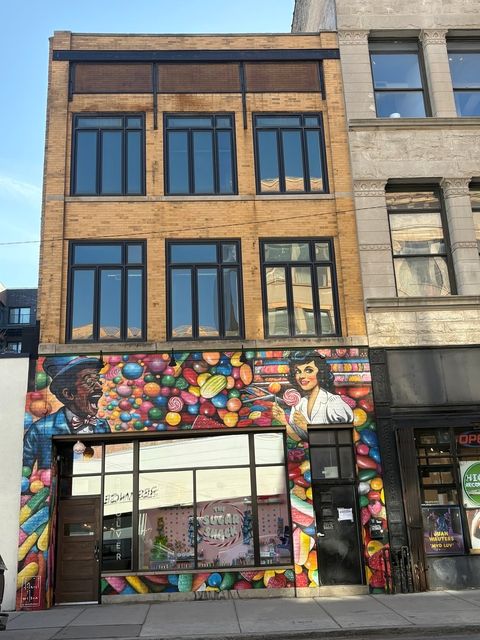 1270 N Milwaukee Avenue 3 Chicago IL 60622