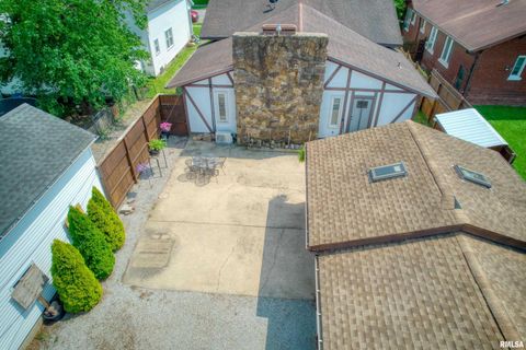 Tiny photo for 2036 SPRUCE Street, Murphysboro, IL 62966 (MLS # EB460338)