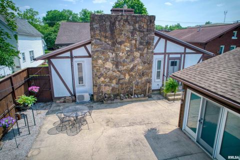 Tiny photo for 2036 SPRUCE Street, Murphysboro, IL 62966 (MLS # EB460338)