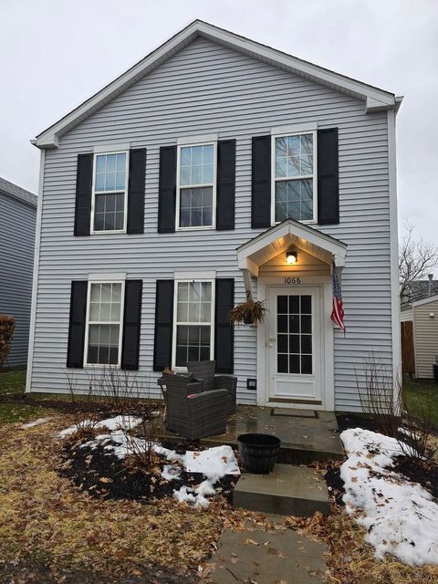 Photo of 1066 FOUR SEASONS Boulevard, Aurora, IL 60504 (MLS # 12535533)