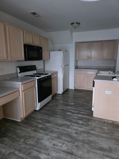 Tiny photo for 1066 FOUR SEASONS Boulevard, Aurora, IL 60504 (MLS # 12535533)