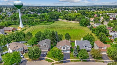 Tiny photo for 1041 Noelle Bend, Lake In The Hills, IL 60156 (MLS # 12718614)