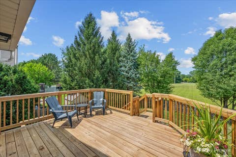 Tiny photo for 1041 Noelle Bend, Lake In The Hills, IL 60156 (MLS # 12718614)