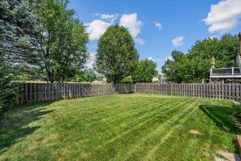 Tiny photo for 1041 Noelle Bend, Lake In The Hills, IL 60156 (MLS # 12718614)