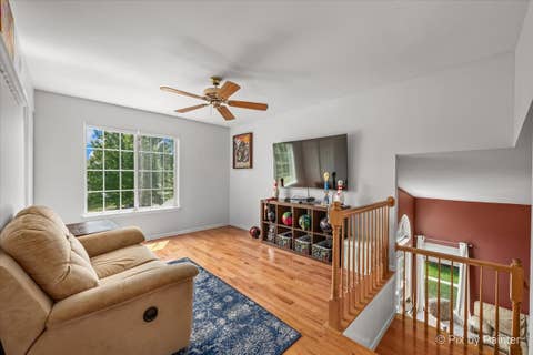 Tiny photo for 1041 Noelle Bend, Lake In The Hills, IL 60156 (MLS # 12718614)