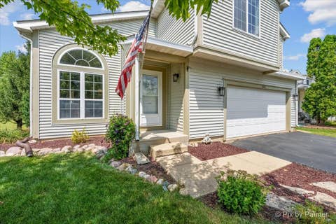 Tiny photo for 1041 Noelle Bend, Lake In The Hills, IL 60156 (MLS # 12718614)