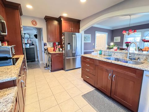 Tiny photo for 2037 Clinton Street, Rockford, IL 61103 (MLS # 12545586)