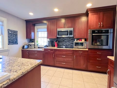 Tiny photo for 2037 Clinton Street, Rockford, IL 61103 (MLS # 12545586)