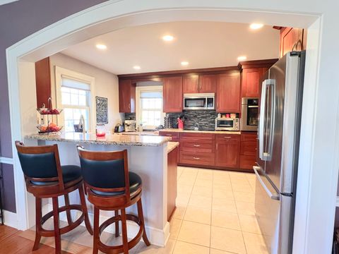 Tiny photo for 2037 Clinton Street, Rockford, IL 61103 (MLS # 12545586)