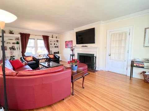 Tiny photo for 2037 Clinton Street, Rockford, IL 61103 (MLS # 12545586)