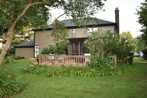 Tiny photo for 175 Hilltop Avenue, Barrington, IL 60010 (MLS # 12627427)