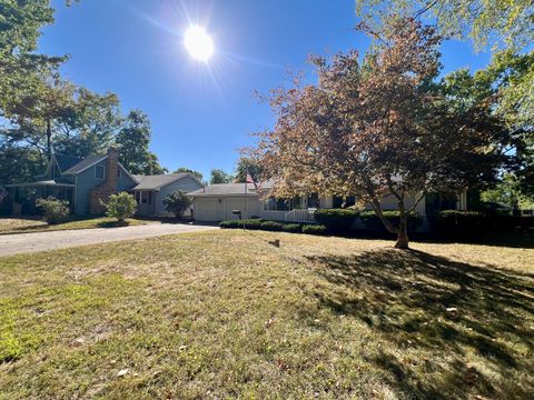 Photo of 435 W Main Street, Arcola, IL 61910 (MLS # 12487388)