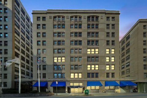 Tiny photo for 680 S Federal Street #807, Chicago, IL 60605 (MLS # 12614669)