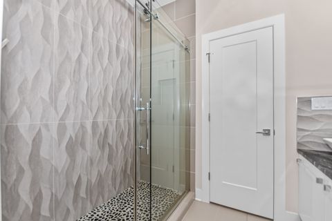 Tiny photo for 904 S Miller Street, Chicago, IL 60607 (MLS # 12688097)