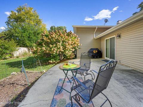 Tiny photo for 6921 Martin Drive, Woodridge, IL 60517 (MLS # 12592502)