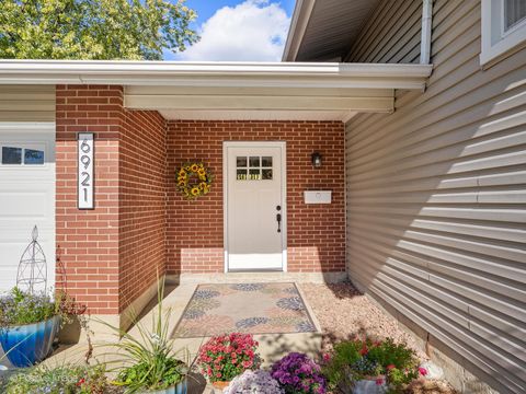 Tiny photo for 6921 Martin Drive, Woodridge, IL 60517 (MLS # 12592502)