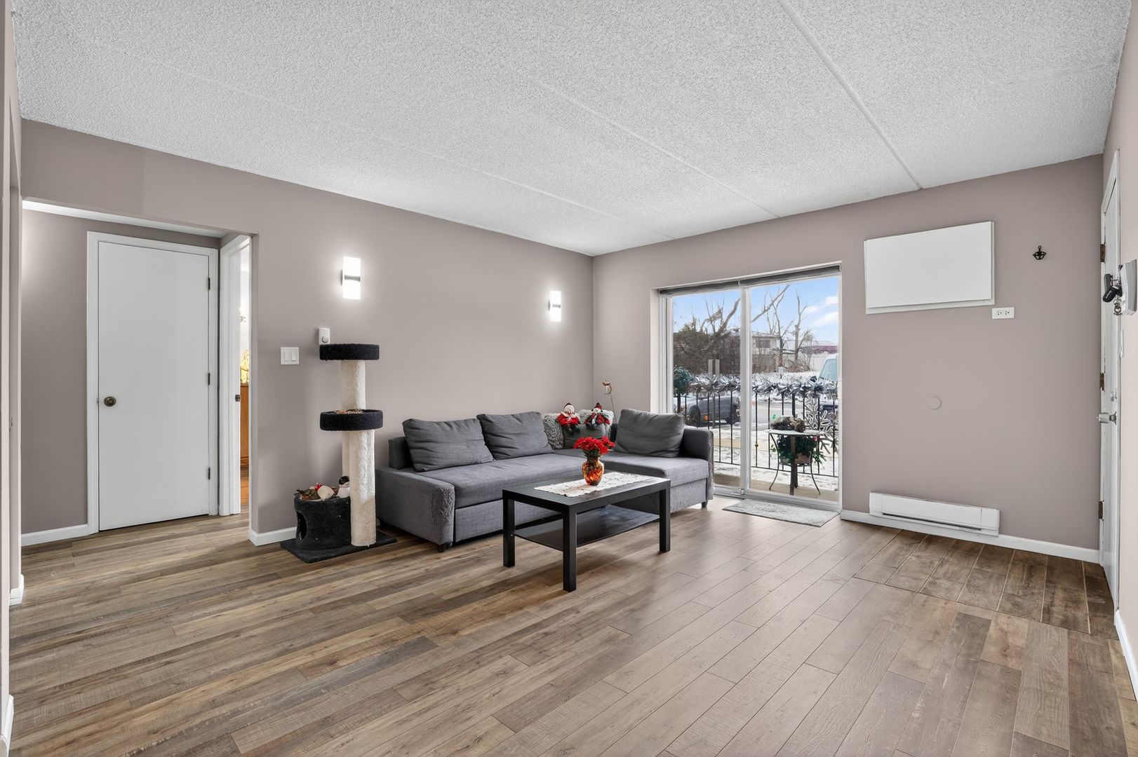 971 N Rohlwing Road G-B