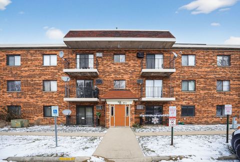 Photo of 971 N Rohlwing Road #G-B, Addison, IL 60101 (MLS # 12540296)