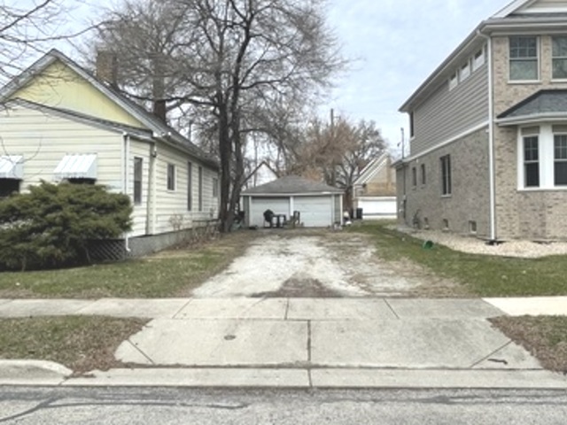 311 E Franklin Avenue