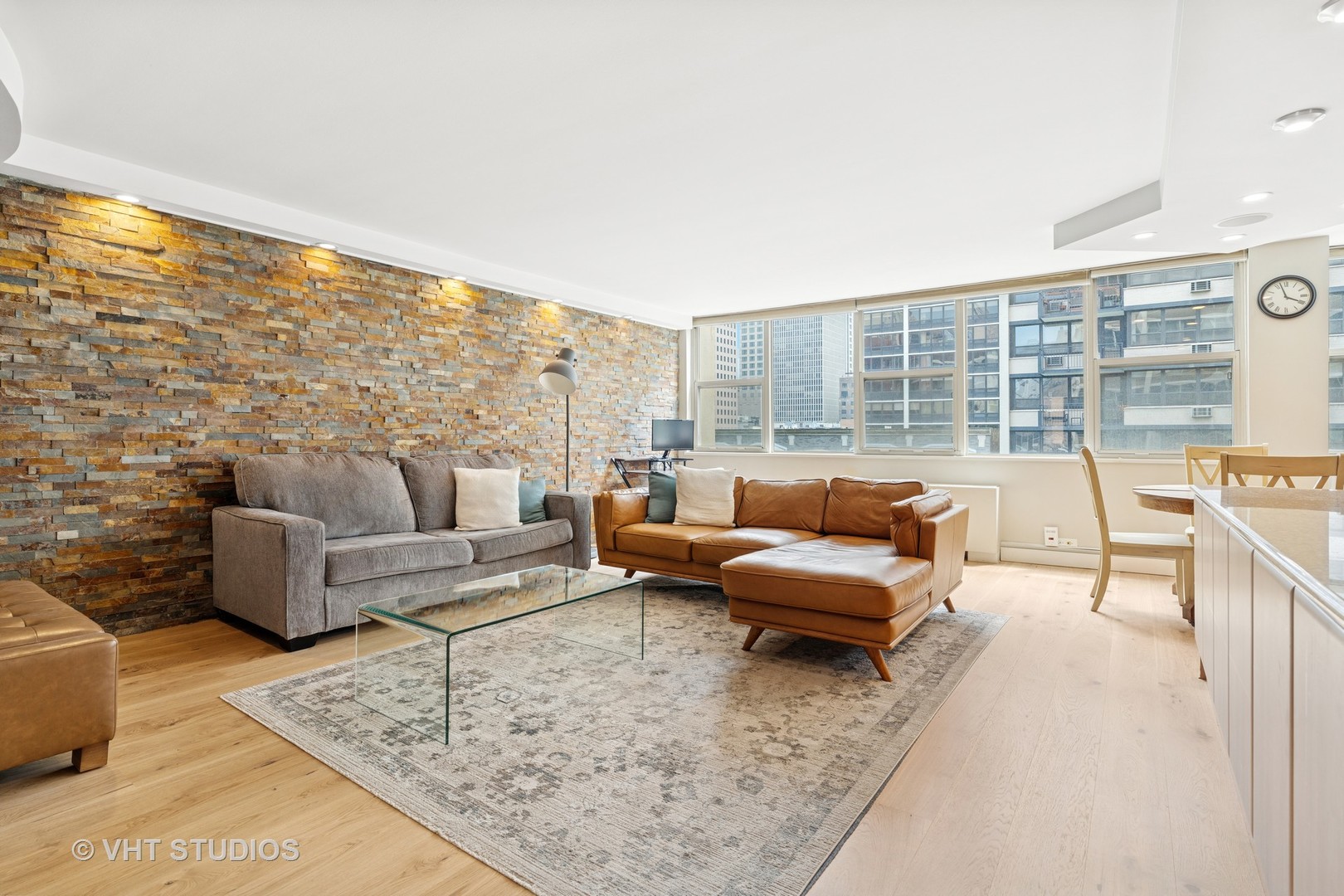 40 E Cedar Street 8CD