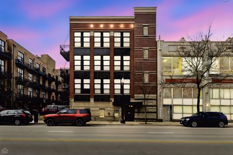 Photo of 1910 S Michigan Avenue #302, Chicago, IL 60616 (MLS # 12576260)