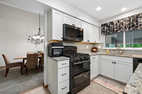 Tiny photo for 606 Arlington Lane, South Elgin, IL 60177 (MLS # 12661690)