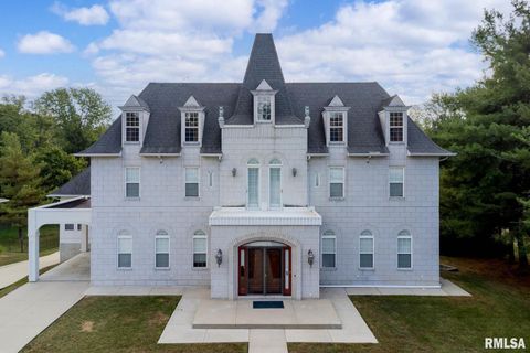 Tiny photo for 12 Clear Lake Drive, Centralia, IL 62801 (MLS # EB460184)