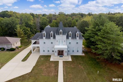 Tiny photo for 12 Clear Lake Drive, Centralia, IL 62801 (MLS # EB460184)