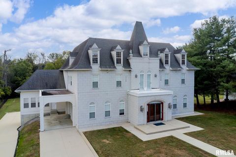 Tiny photo for 12 Clear Lake Drive, Centralia, IL 62801 (MLS # EB460184)