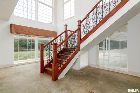 Tiny photo for 12 Clear Lake Drive, Centralia, IL 62801 (MLS # EB460184)