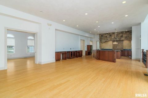 Tiny photo for 12 Clear Lake Drive, Centralia, IL 62801 (MLS # EB460184)