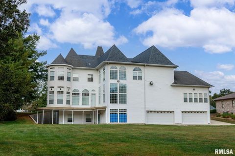 Tiny photo for 12 Clear Lake Drive, Centralia, IL 62801 (MLS # EB460184)