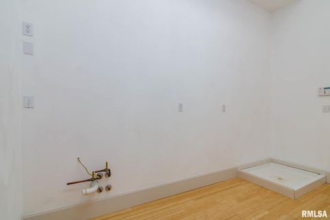 Tiny photo for 12 Clear Lake Drive, Centralia, IL 62801 (MLS # EB460184)